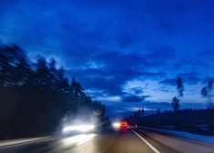 Šodien gaiss Latvijā iesils līdz +8 grādiem. Brīdina par apledojušiem ceļiem Vidzemē un Latgalē