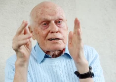 Валдис Биркавс: "Мне стыдно, что во многих сферах мы находимся на последнем месте!"