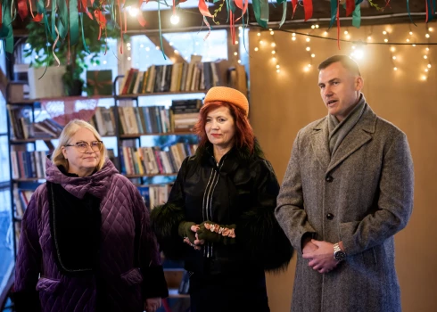 RĪGA, LATVIJA.  10.12.2025. Arhitektūra. Inženierija. Forma un faktūra izstādes atklāšana. Āgenskalna tirgus.