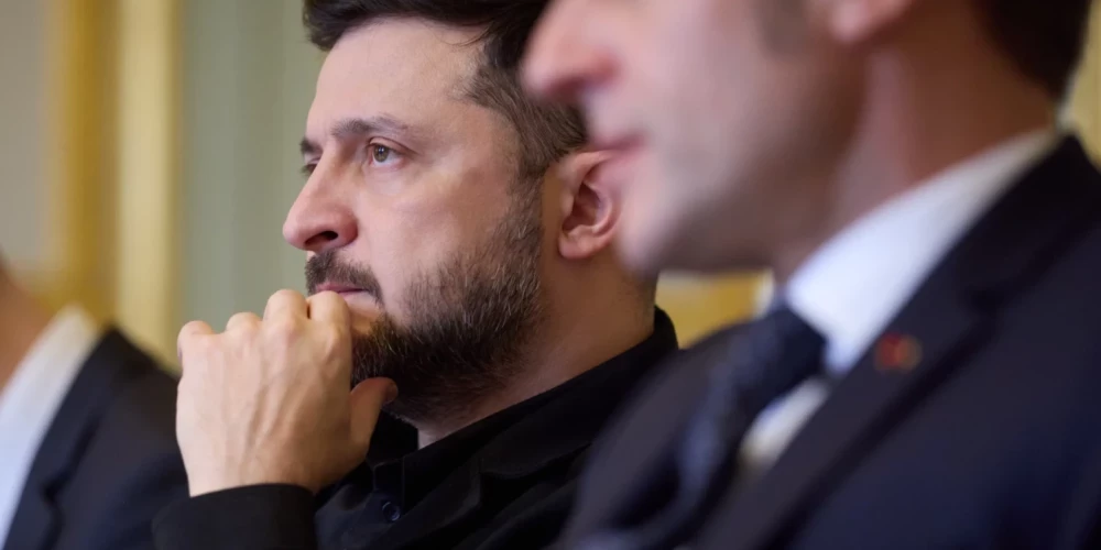 Владимир Зеленский подчеркивает, что мирное соглашение должно включать в себя надежные гарантии безопасности для Украины.