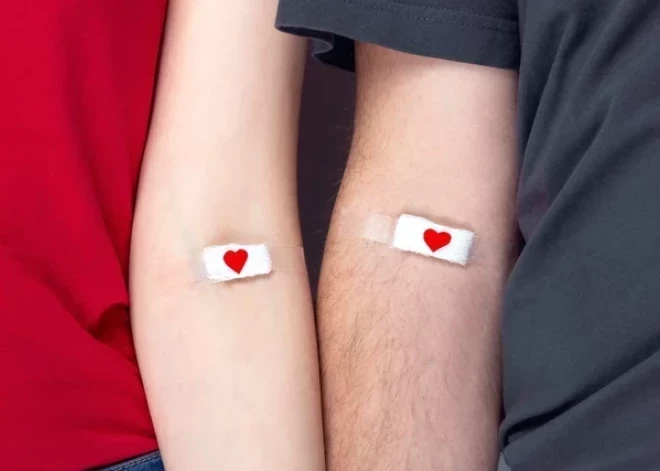 "Сделайте самый ценный подарок - жизнь": латвийцев призывают сдавать кровь в предпраздничные дни