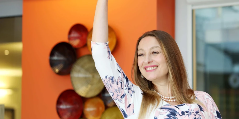 Оперная дива Сонора Вайце.