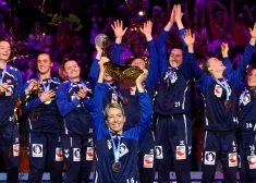 Norvēģijas handbolistes piekto reizi uzvar pasaules čempionātā