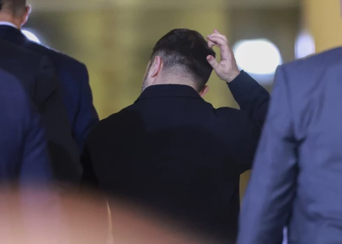 ASV, Ukraina un Eiropa sarunās Berlīnē izstrādājušas drošības garantiju paketi Ukrainai.