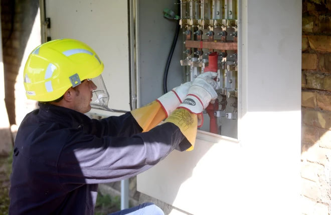 No nākamā gada patērētāji vairs nesaņems valsts atbalstu par "Sadeles tīkla" pakalpojumu – elektrības piegādi.