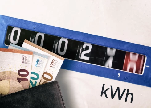 Nākamgad teju visām mājsaimniecībām pieaugs elektrības rēķini, jo beidzas valsts atbalsts par jaudas pieslēgumu.