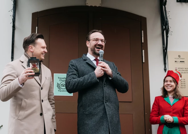 Vien 12 dienas pirms Ziemassvētkiem lieli un mazi pulcējās Viļņā, lai uz īsu brīdi nonāktu bērnībā izsapņotā pasakā.