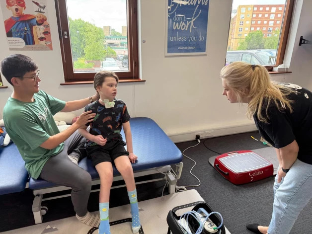 Rehabilitācija ir mazā Rūdolfa ikdiena.