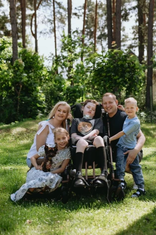 Maguru ģimene nepadodas.