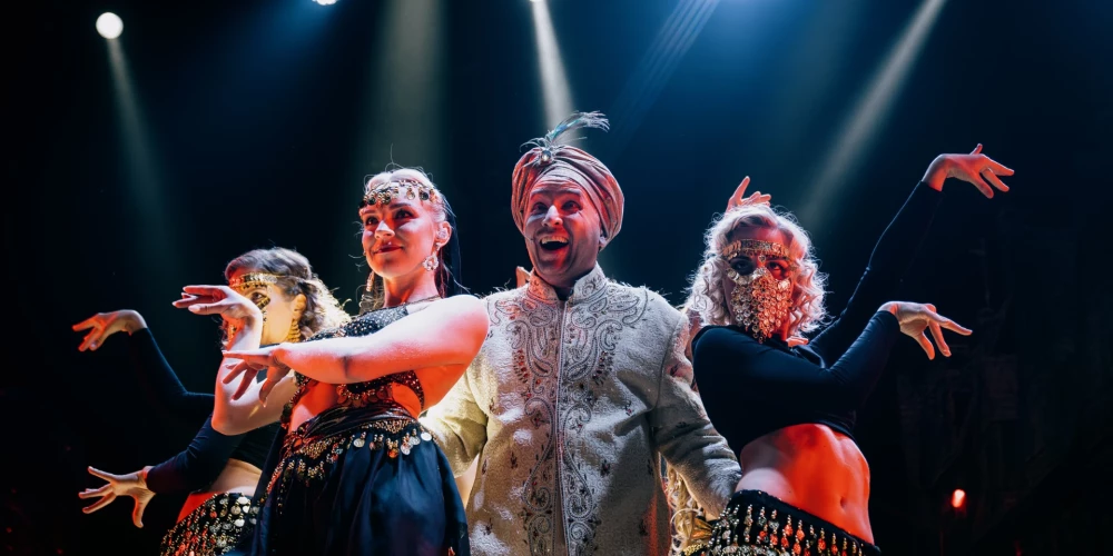 Pie skatītājiem ceļu sāk gadumijas šovs "Sapnis Vecgada naktī".