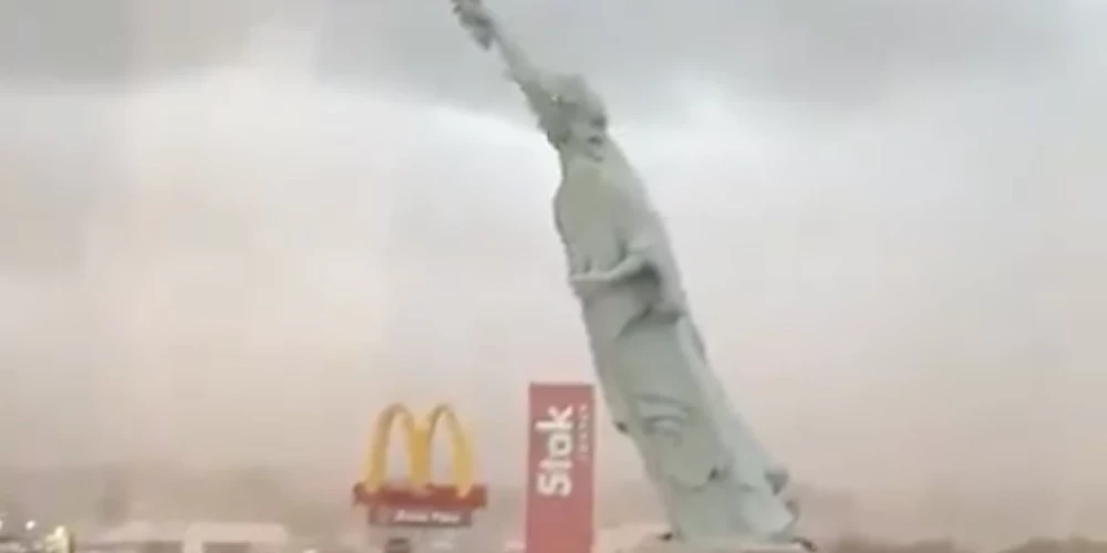 Brazīlijā nogāzusies "Brīvības statuja".