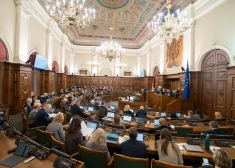 Paplašina valsts amatpersonu deklarācijās norādāmo radinieku loku