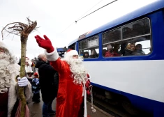 Ziemassvētku brīvdienās sabiedriskais transports Rīgā kursēs pēc brīvdienu grafika