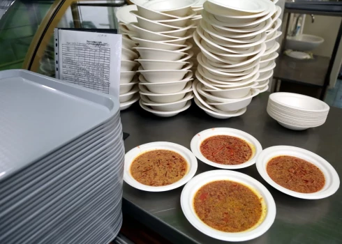 Балвский край сокращает бесплатные школьные обеды.