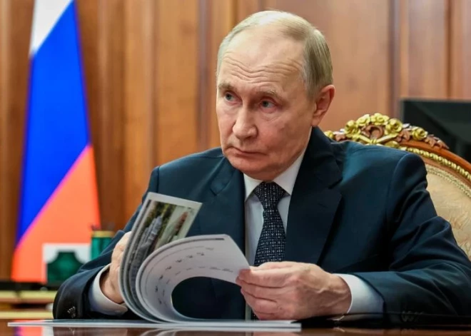 Krievija noraida ideju par pamieru Ziemassvētku laikā: "Tas dotu atelpu Kijivai"