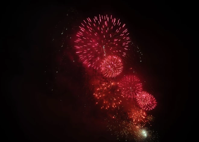 "Поддержка путинского Нового года" в Риге может закончиться штрафами: готовятся новые правила