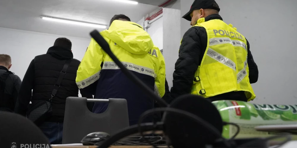 В Украине задержаны граждане Латвии по обвинению в телефонном мошенничестве.