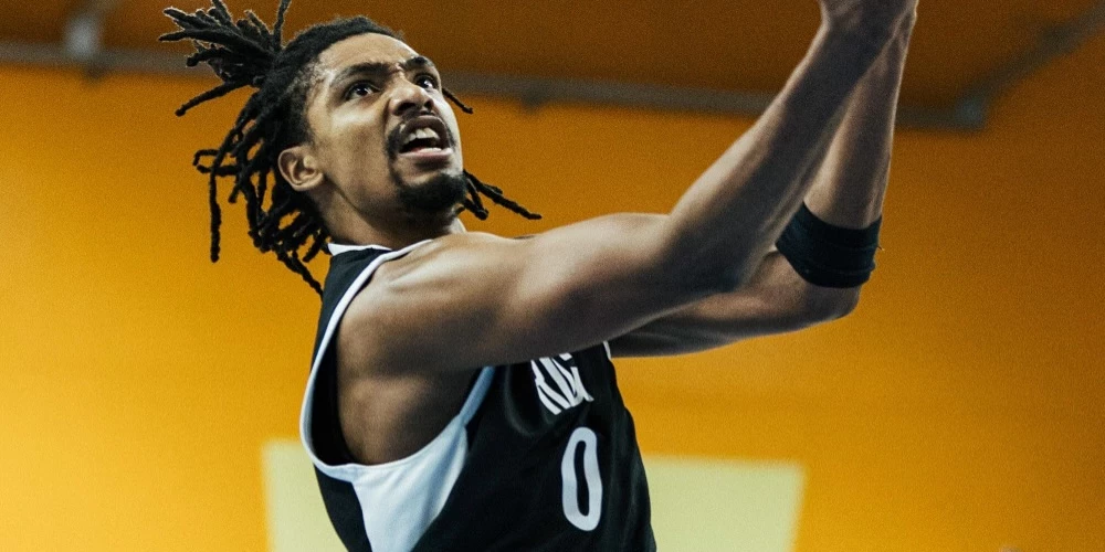 Zahirs Porters bija rezultatīvākais ar 17 punktiem (foto: "VEF Rīga" / Facebook)