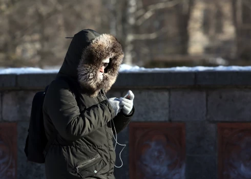 Šīs nedēļas nogalē gaisa temperatūra Latvijā nedaudz paaugstināsies, taču pēc tam paliks aukstāks.