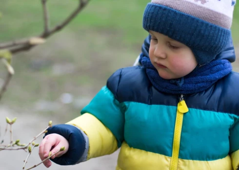 Kā vecākiem tikt galā ar sajūtu, ka bērns dārziņā paliek visilgāk.