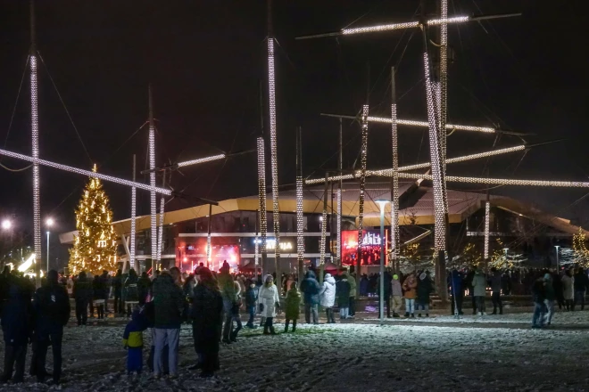 Ventspilī tradicionāli Jaunā gada publiska sagaidīšana notiks pēc vietējā laika – pulksten 03:33:44.