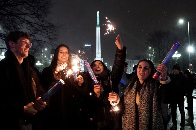 В Риге новогодние празднования пройдут на шести площадях Старого города.