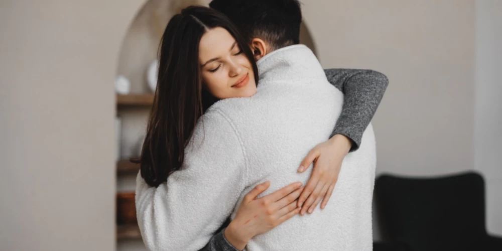 Mīlestība nav tikai skaists uzplaukums vai laimīga sagadīšanās. 