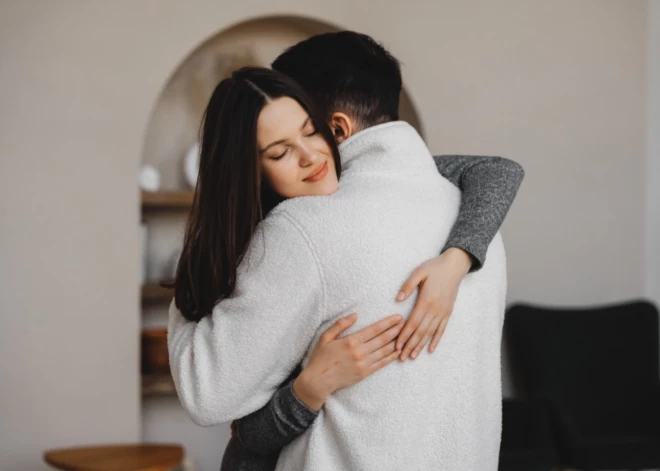 10 pavisam vienkārši ikdienas ieradumi, kas palīdz mīlestībai nepazust