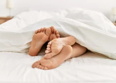 Vai pārim tiešām jāguļ zem vienas segas?