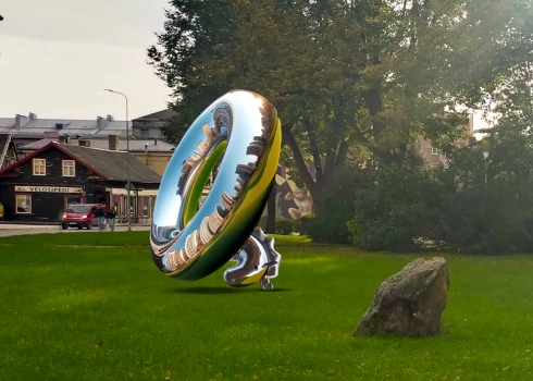 Планируемые расходы на создание и установку скульптуры составляют до 60 000 евро.