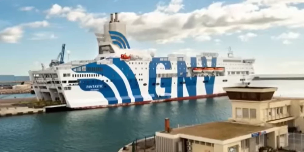 Prāmis "Fantastic" (ekrānuzņēmums no video)