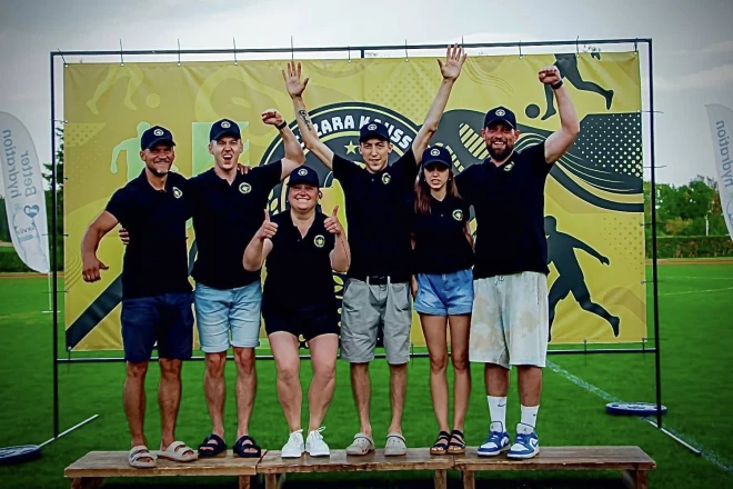 Artūrs patiesi mīlēja futbolu un viņš bija viens no "Cēzara kausa" iniciatoriem.