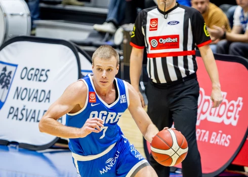 "Ogres" basketbolisti iekļūst kausa ceturtdaļfinālā.