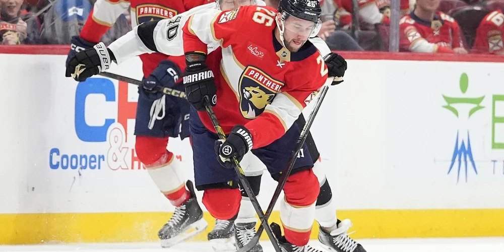 u Nacionālās hokeja līgas regulārā čempionāta spēlē trešdien izcīnīja latviešu aizsarga Uvja Balinska pārstāvētā Floridas "Panthers" komanda.