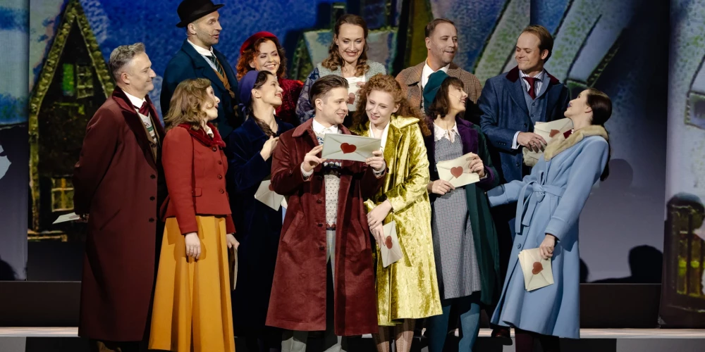 Ieskats Latvijas Nacionālā teātra koncertiestudējumā "Pastkartes Ziemassvētkos".