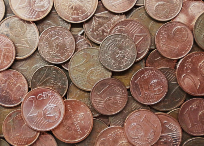 Igaunijā no apgrozības izņemtās viena un divu centu eiro monētas sūta uz Latviju