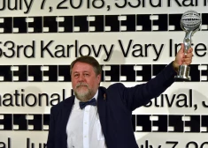 Переехал в Ригу после аннексии Крыма: документалист Виталий Манский станет гражданином Латвии