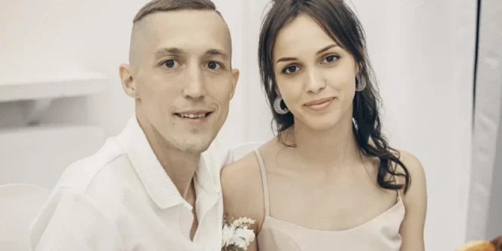 Аманда говорит, что Артур помог ей понять, что такое настоящая семья.