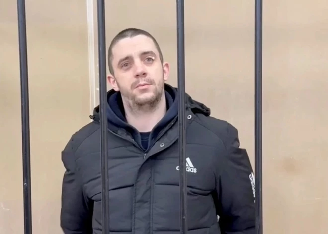 Krievija piespriež ilgu cietumsodu Lielbritānijas pilsonim par karošanu Ukrainā pret krievu okupantiem