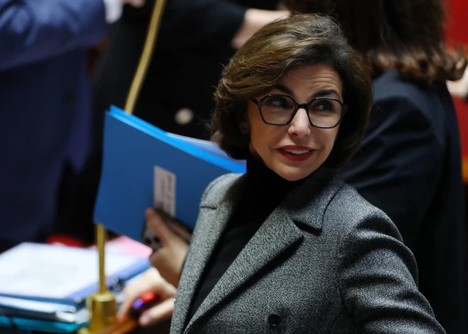 Policija veic kratīšanu Francijas kultūras ministres Rašidas Dati dzīvesvietā. Parīzes mēra amata kārotājai jau ir skandālu vēsture