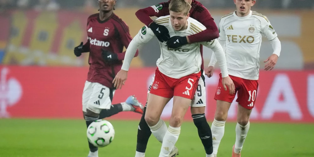 "Aberdeen" (baltajā formā) Prāgā nebija argumentu (foto: Scanpix / AP)