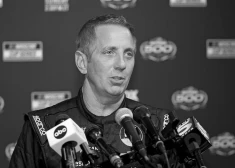 Aviokatastrofā gājis bojā NASCAR leģenda Gregs Bifls ar visu ģimeni