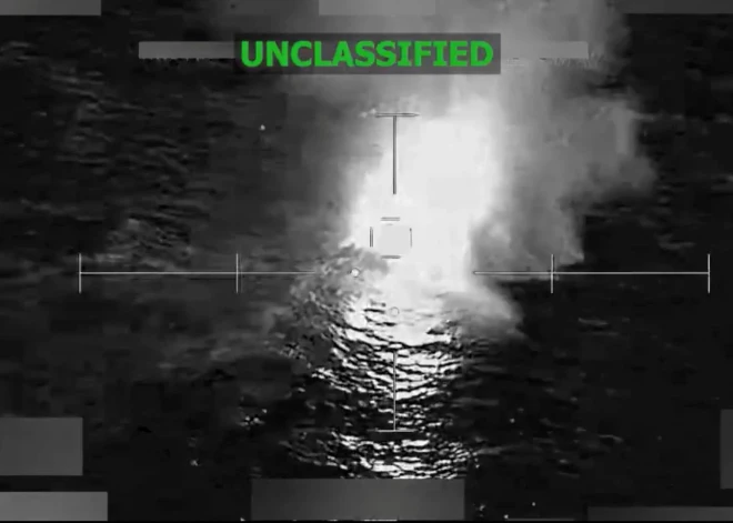 Klusajā okeānā apšaudīti divi kuģi: ASV cīņā ar narkotikām bojāgājušo skaits turpina augt