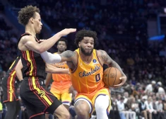 "Hawks" bez Porziņģa viesos piekāpjas "Hornets" komandai