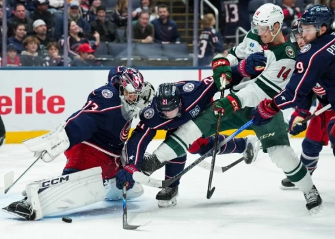 "Blue Jackets" mājās piekāpās Minesotas "Wild" komandai, ciešot sesto zaudējumu pēdējās septiņās spēlēs.