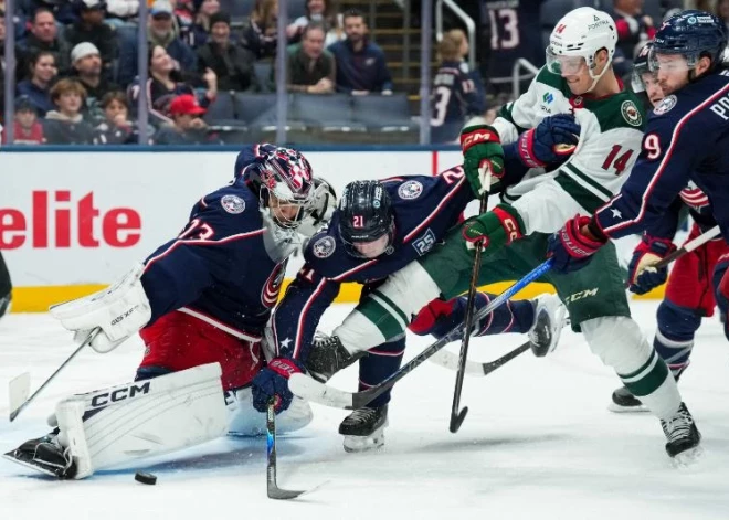 Merzļikins paliek rezervē "Blue Jackets" zaudējumā, Šilovs neglābj "Penguins" no kārtējās neveiksmes