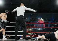 Hokejists Maksims Širokovs boksa ringā debitē ar nokautu pār bijušo basketbola izlases kandidātu