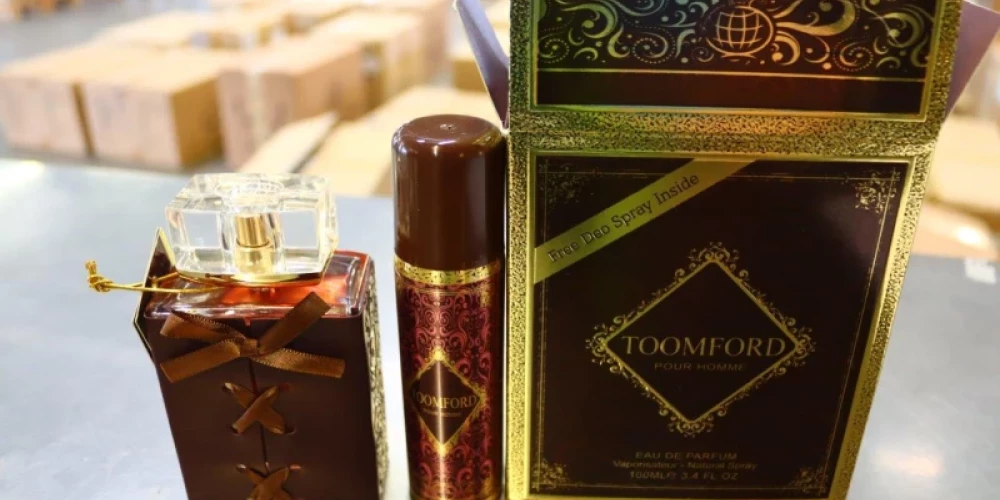  Muita kuģa konteinerā konstatē viltotus parfimērijas izstrādājumus.