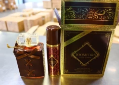 Muita kravā atklāj tūkstošiem viltotu smaržu pudelīšu ar nezināmu saturu