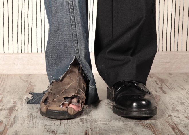 "Латвия двух скоростей": разница в зарплатах между Ригой и Латгале достигла почти 34%